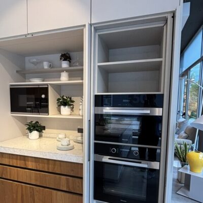 VENETA CUCINE MOD. LOUNGE /COLONNE SCRIGNO